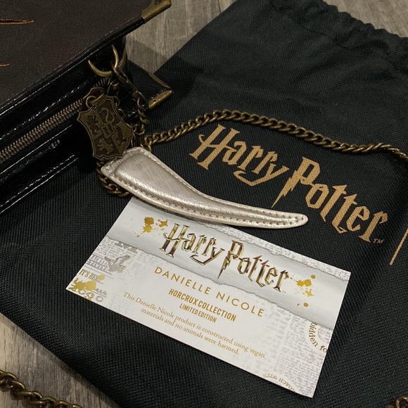 Limited edition Danielle Nicole Harry Potter “Horcrux collection” Tom Riddle - Picture 3 of 7